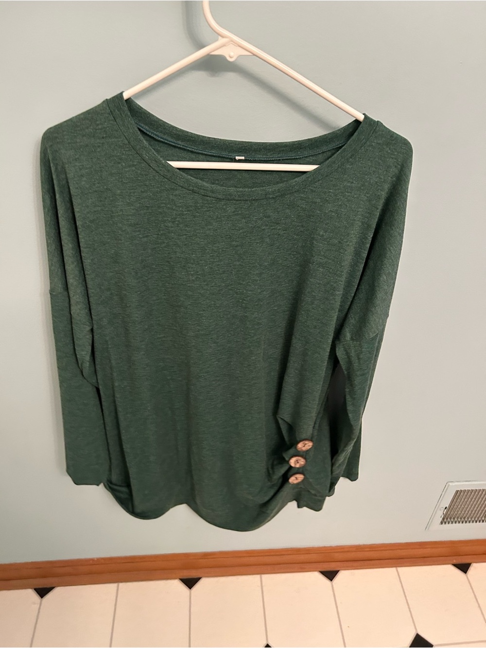 Women’s Forest Green Button-Sleeve Casual Top